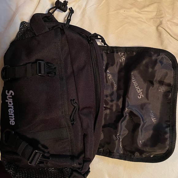 Supreme SS20 Waist Bag Crossbody Messenger Black (Supreme Style) Unisex - Picture 3 of 5